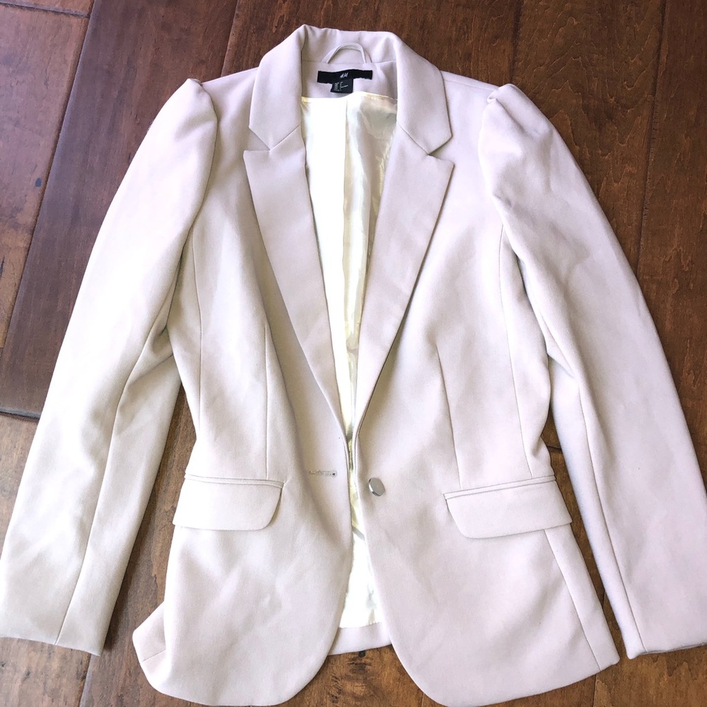 Nude pink blazer